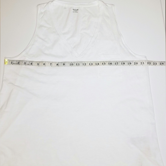 MADEWELL Whisper Cotton V-Neck Pocket Tank - Picture 6 of 8